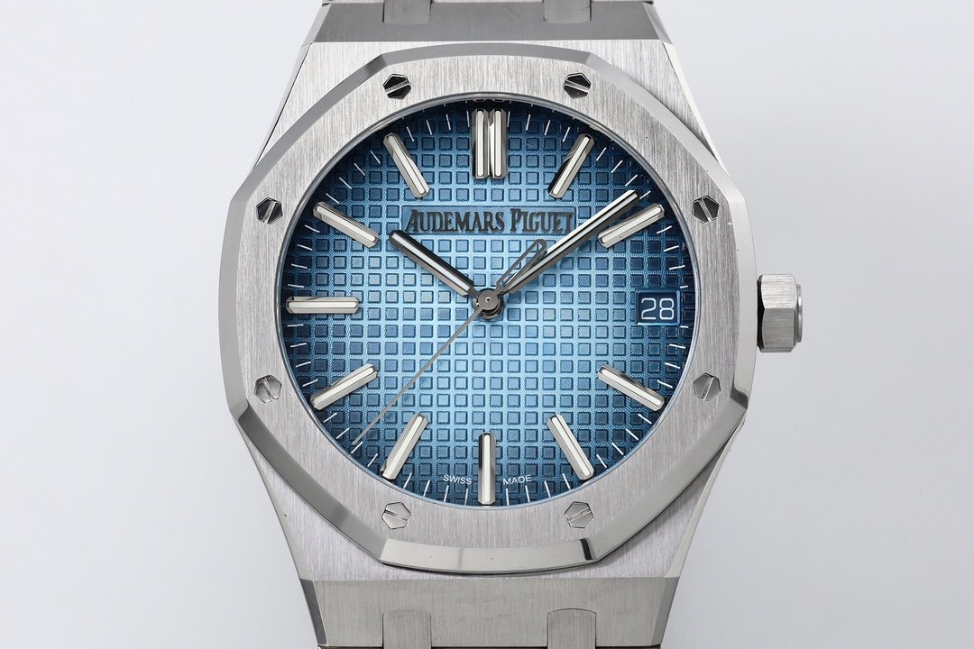 Audemars Piguet Royal Oak 15510 Series - Image 18