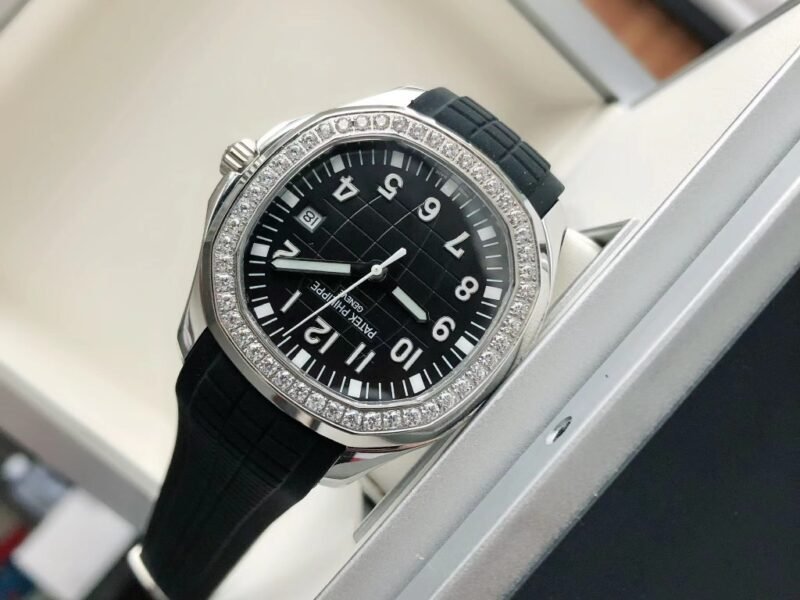 Patek Philippe AQUANAUT Series 5267/2A-001 Watch