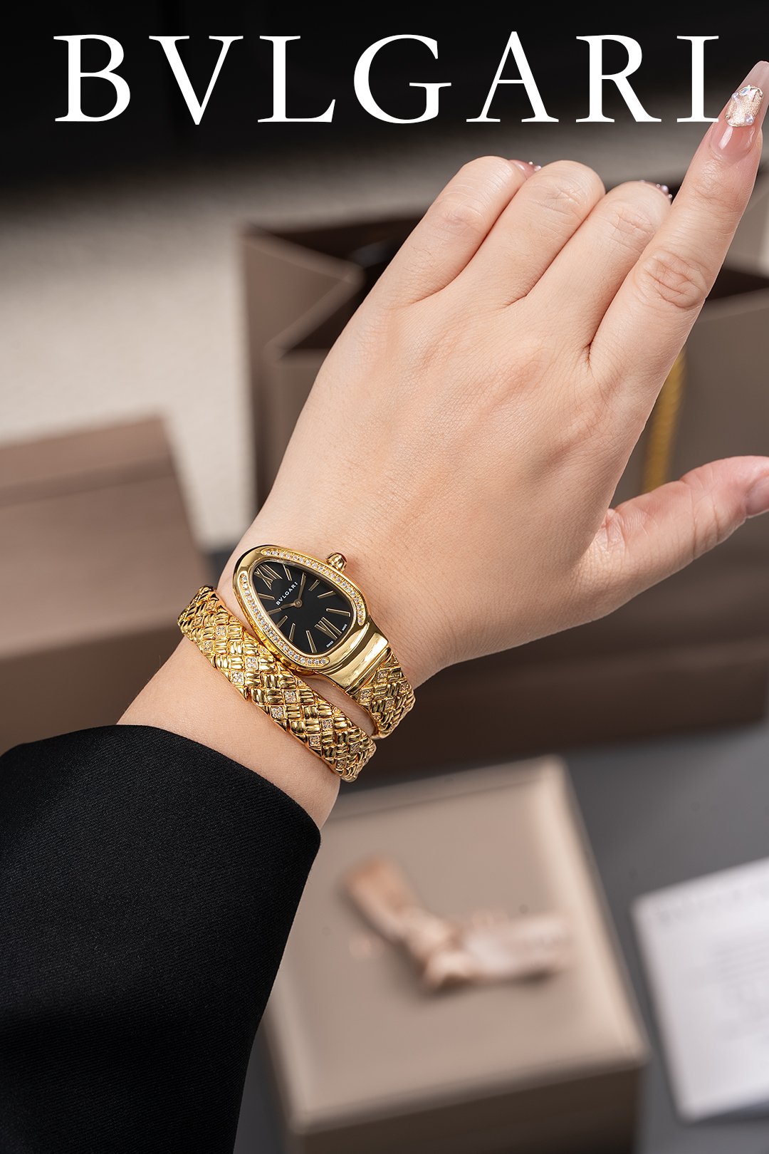 Bvlgari's new diamond-shaped art SERPENTINS PIG series watch - Image 15