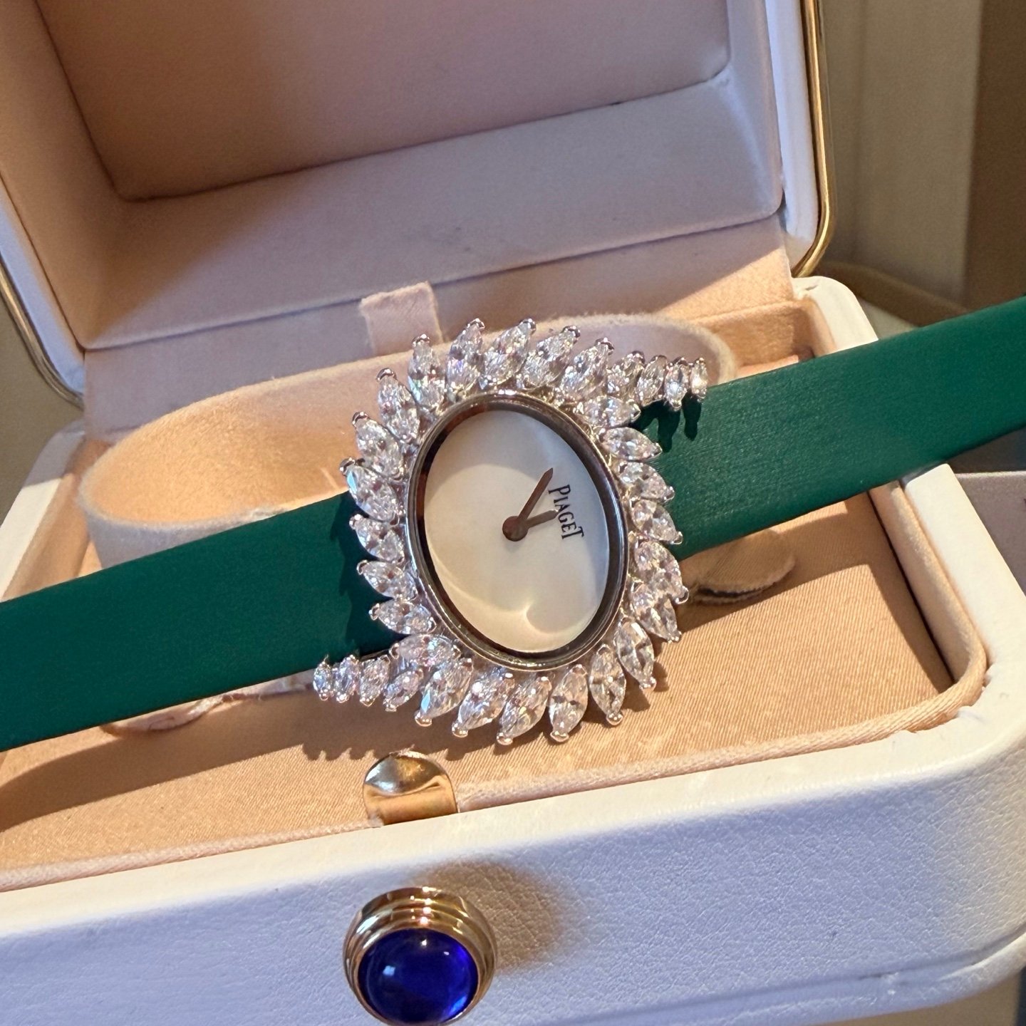 Piaget Sixtie High Jewellery Diamond Women's Watch - Image 6