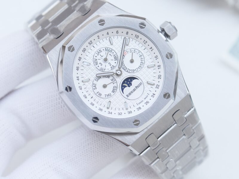 Audemars Piguet Royal Oak Series 26574ST6Watch