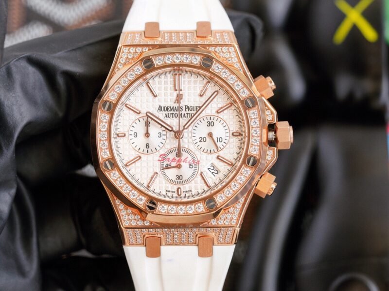 Audemars Piguet Royal Oak Series 26240ST1 Watch