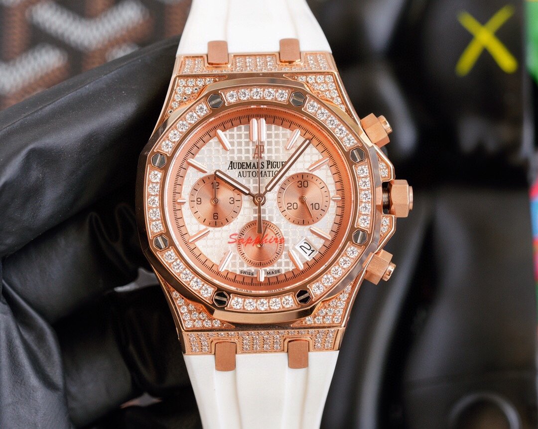 Audemars Piguet Royal Oak Series 26240ST1 Watch - Image 9