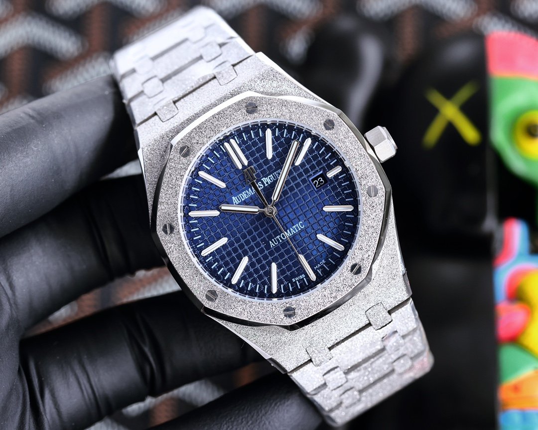 Audemars Piguet Royal Oak series sapphire glass watch - Image 14