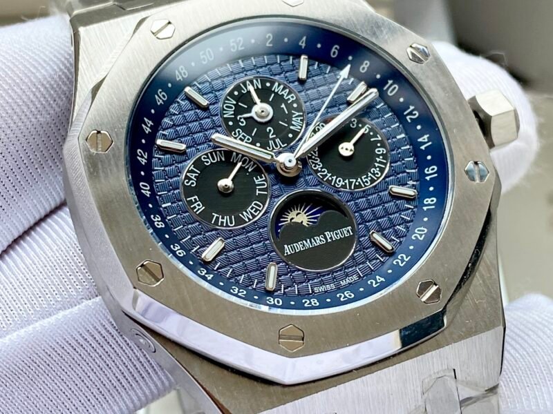 Audemars Piguet Royal Oak series, a perpetual calendar wristwatch with complex functions. Model: 26574ST.OO.1220