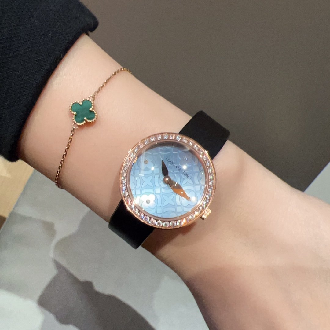 Lv Louis Vuitton, Blue Treasure Scratch resistant Mirror Movement Watch