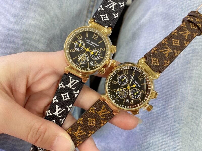 Louis Vuitton's best-selling classic six pin&pure leather belt fashion casual versatile quartz movement watch