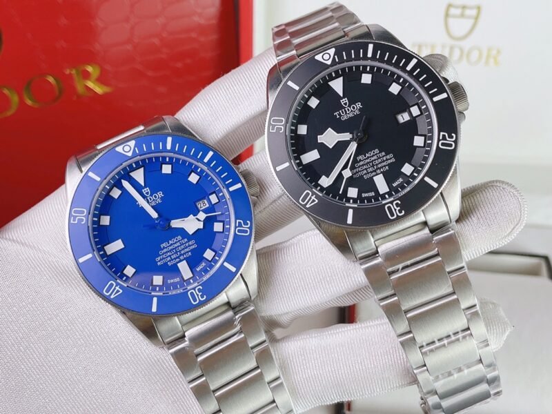 Tudor Leading Submariner Series M25600TB-0001 Watch