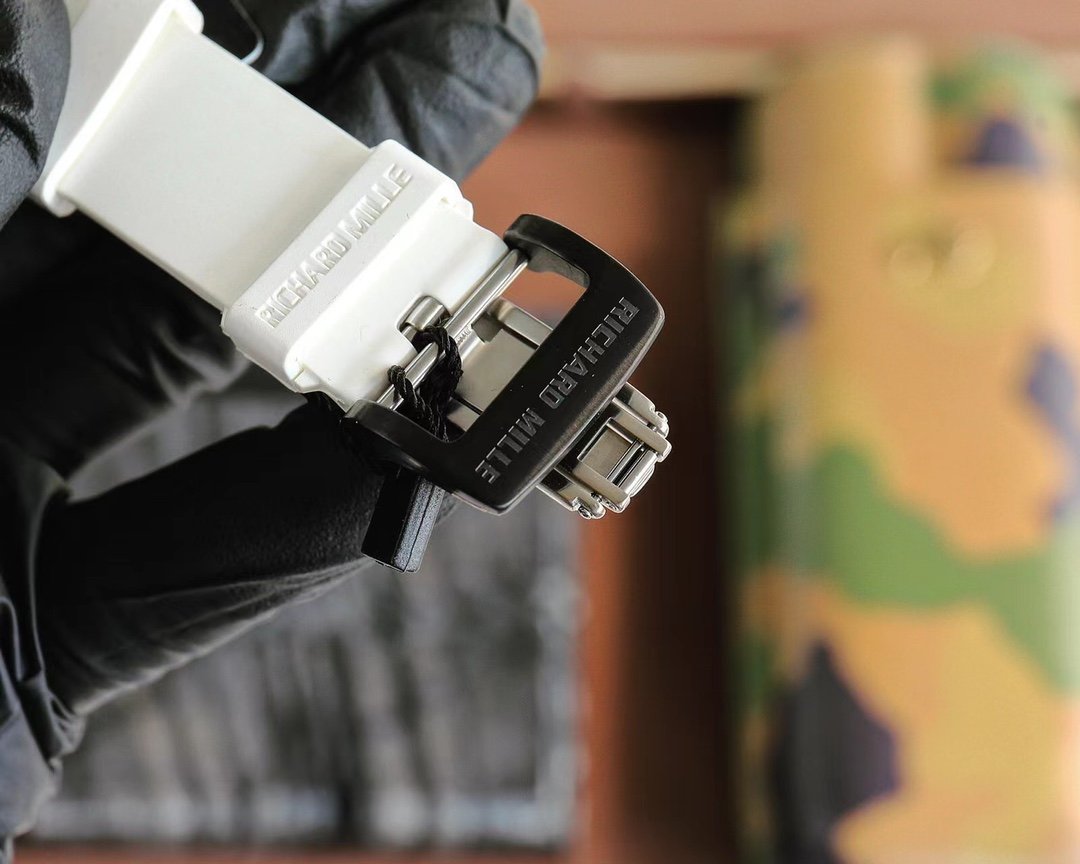 Richard Mille Men's Collection RM 65-01 Carbon TPT Carbon Fiber Watch - Image 3