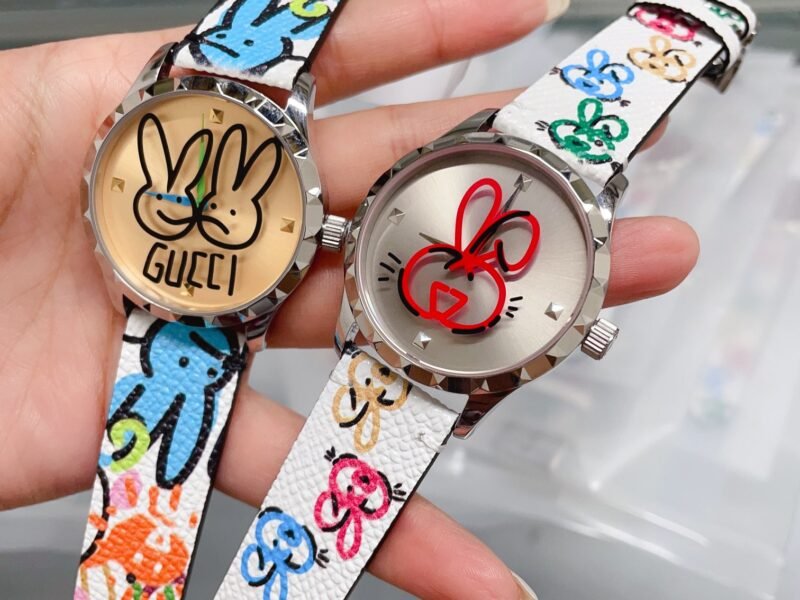 Gucci G-TIMELESS series YA1264203 watch