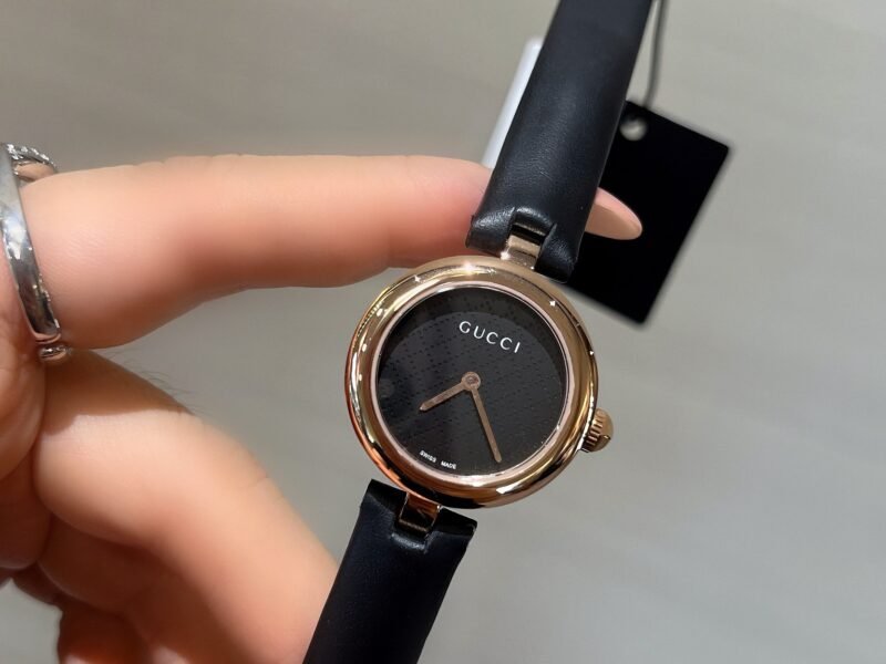 Gucci DIAMANTISSIMA Collection 404233 I86E0 8646 Watch