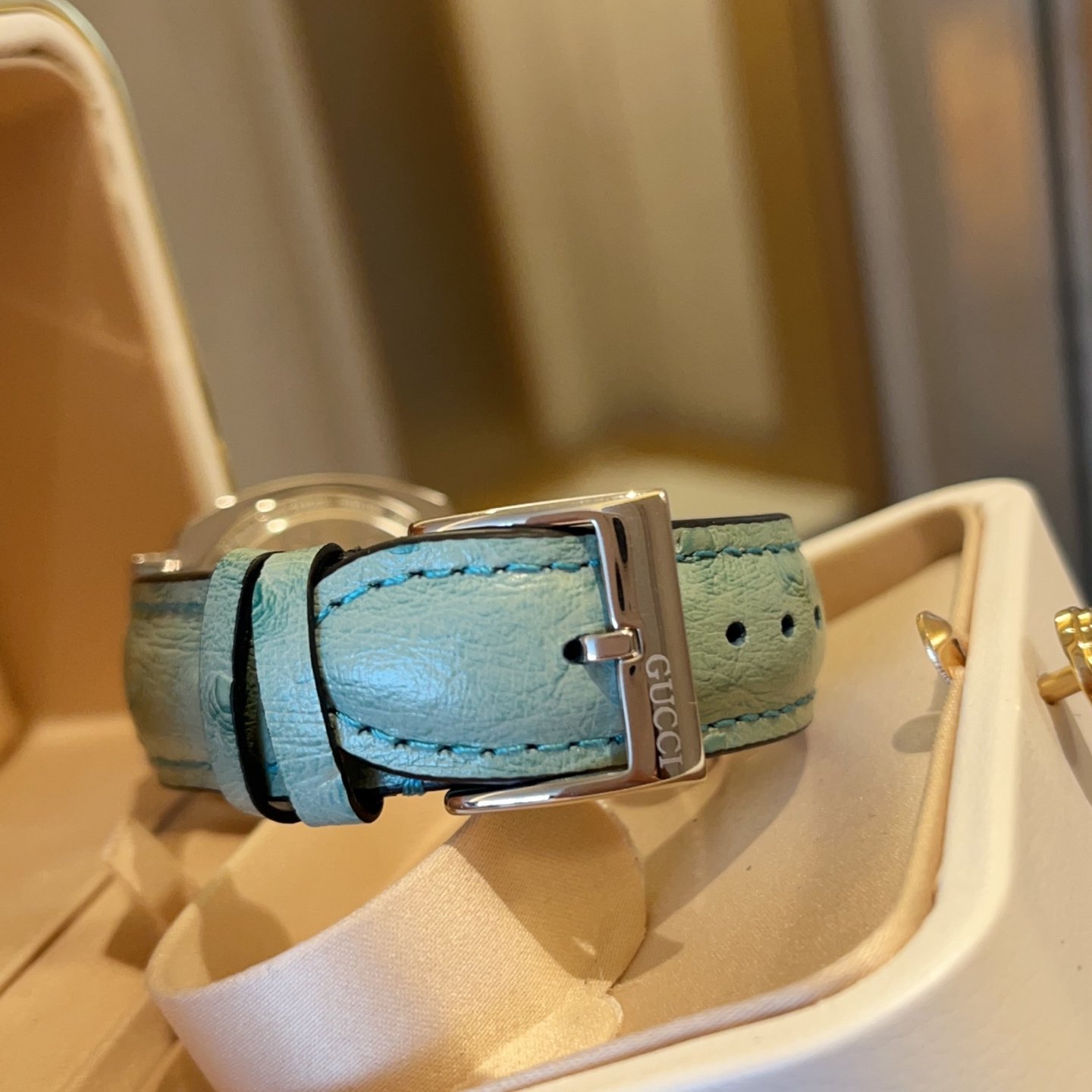 Gucci unisex Disney xGucci Grip series watch - Image 4