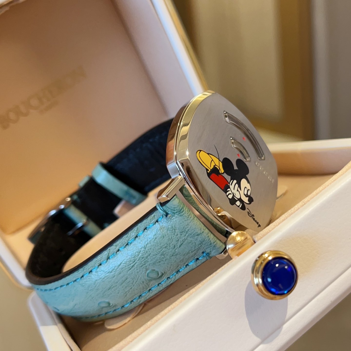 Gucci unisex Disney xGucci Grip series watch - Image 3