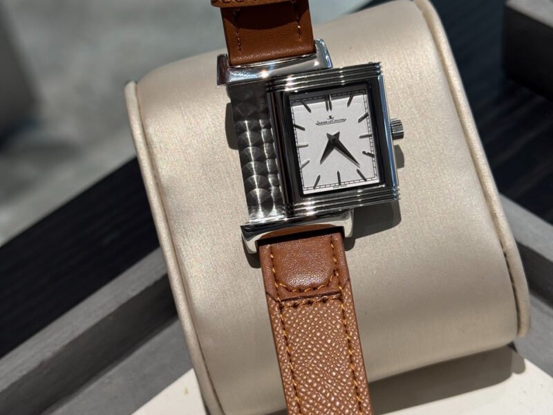 Jaeger LeCoultre Reverso Tribute Monoface Flip Series Single sided Watch Suitable for Men and Women
