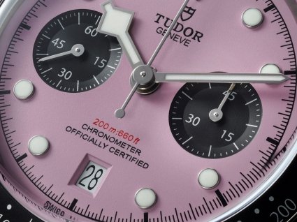 Tudor Biwan's iconic snowflake pointer chronograph watch - Image 10