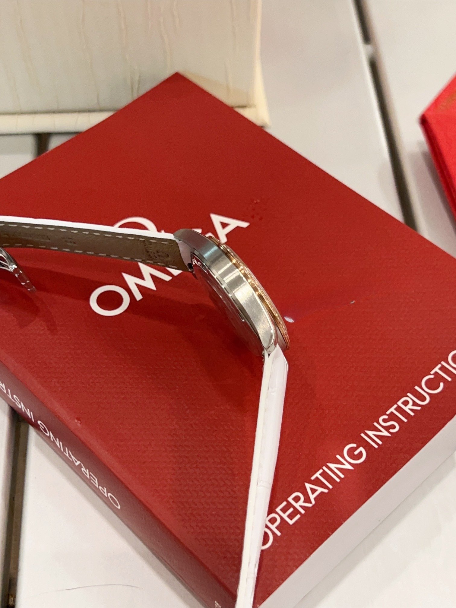 Omega Seamaster AquaTerra Ladies’ Watch with Diamond Bezel & Mother-of-Pearl Dial - Image 3