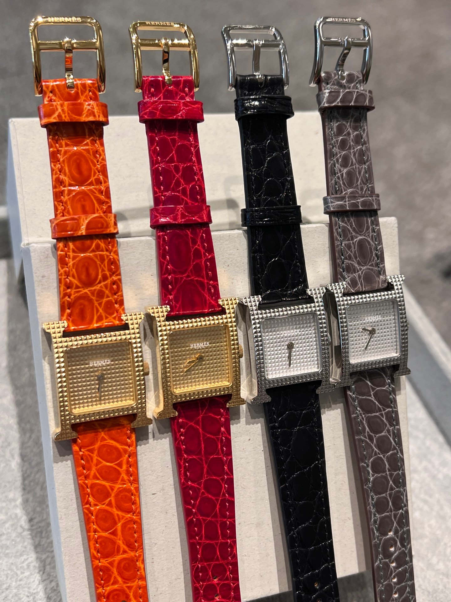 Hermes HeureH Series Mosaic Dial High Luxury Edition Crocodile Leather Strap Watch