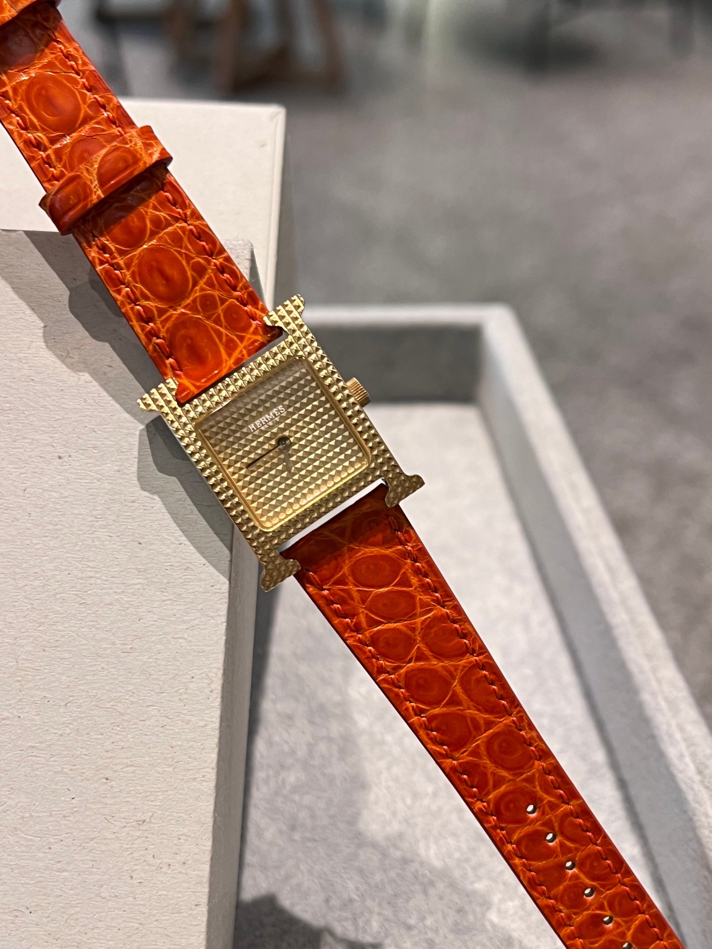 Hermes HeureH Series Mosaic Dial High Luxury Edition Crocodile Leather Strap Watch - Image 6