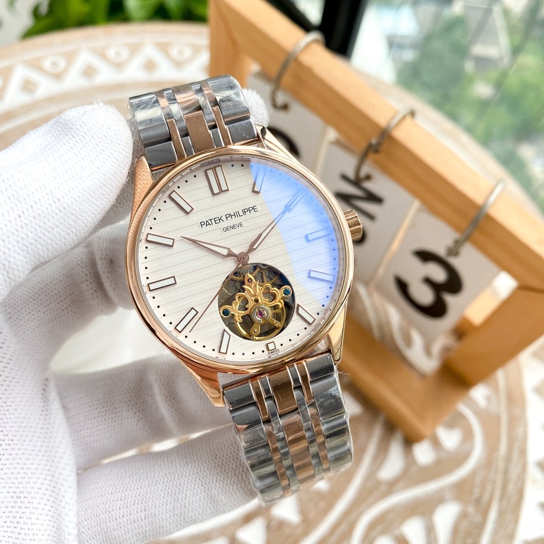 Patek Philippe boutique men's wristwatch features a multifunctional design with a gentlemanly style and a mineral super strong mirror finish