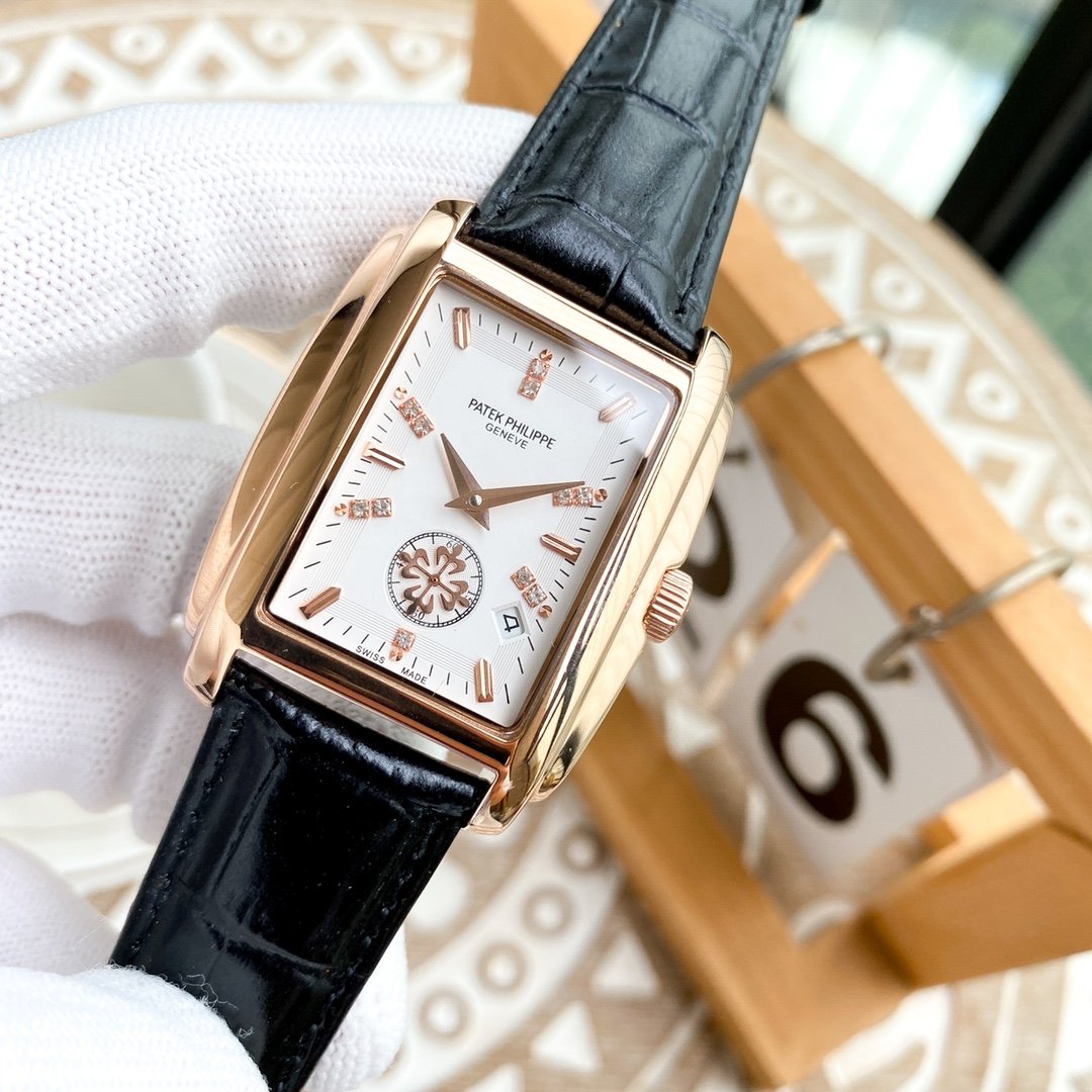 Patek Philippe's premium men's watch showcases exquisite craftsmanship and unique creativity, interpreting a noble aura