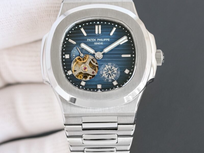 Patek Philippe Nautilus 5711 series wristwatch