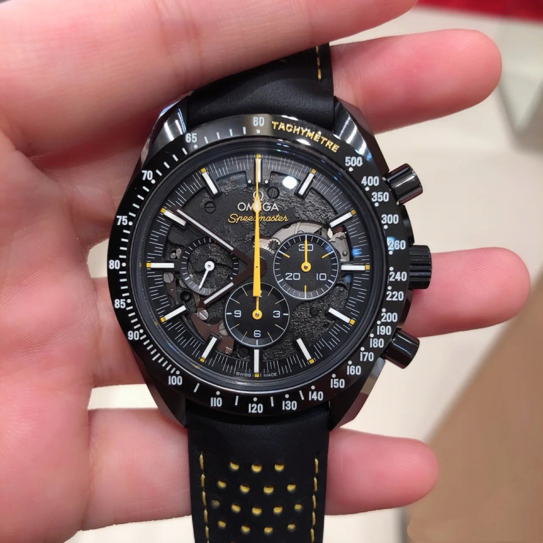 Omega SPEEDMASTER 310.92.44.50.01.001 (Apollo 8 Small Rocket) Watch - Image 5