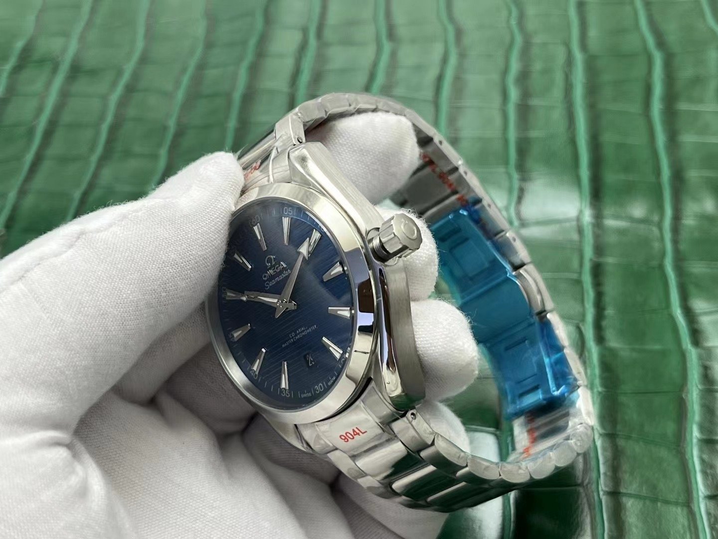 Omega Seamaster Aqua Terra 150m | Classic Ladies' Watch with Timeless Design - Image 6