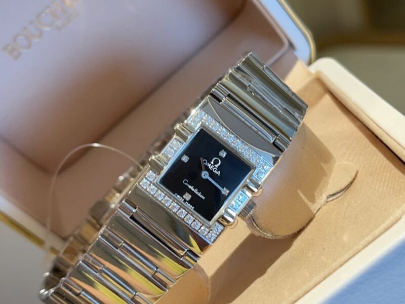 Omega Constellation Vintage Charm Watch with Square Dial & Iconic Claw Design