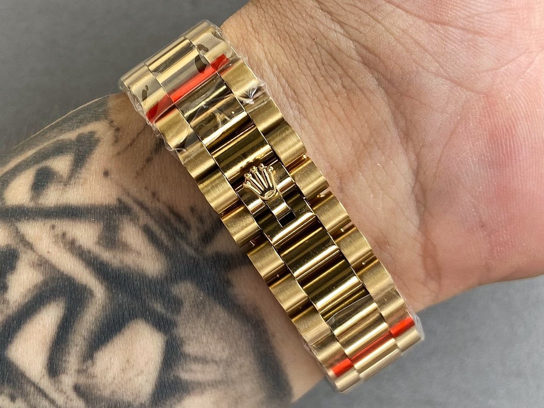 Rolex Timeless Elegance Day-Date Series Women’s Watch - Image 3