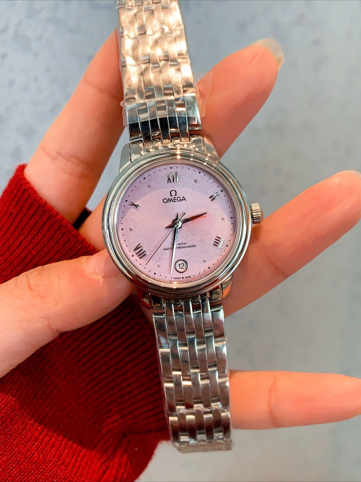 Omega De Ville 32mm Ladies Quartz Watch | Minimalist Elegance & Timeless Luxury - Image 5